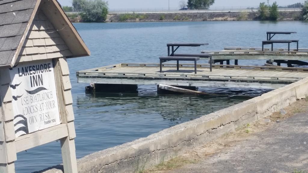 Lakeshore Inn Water Front Moses Lake Exterior photo